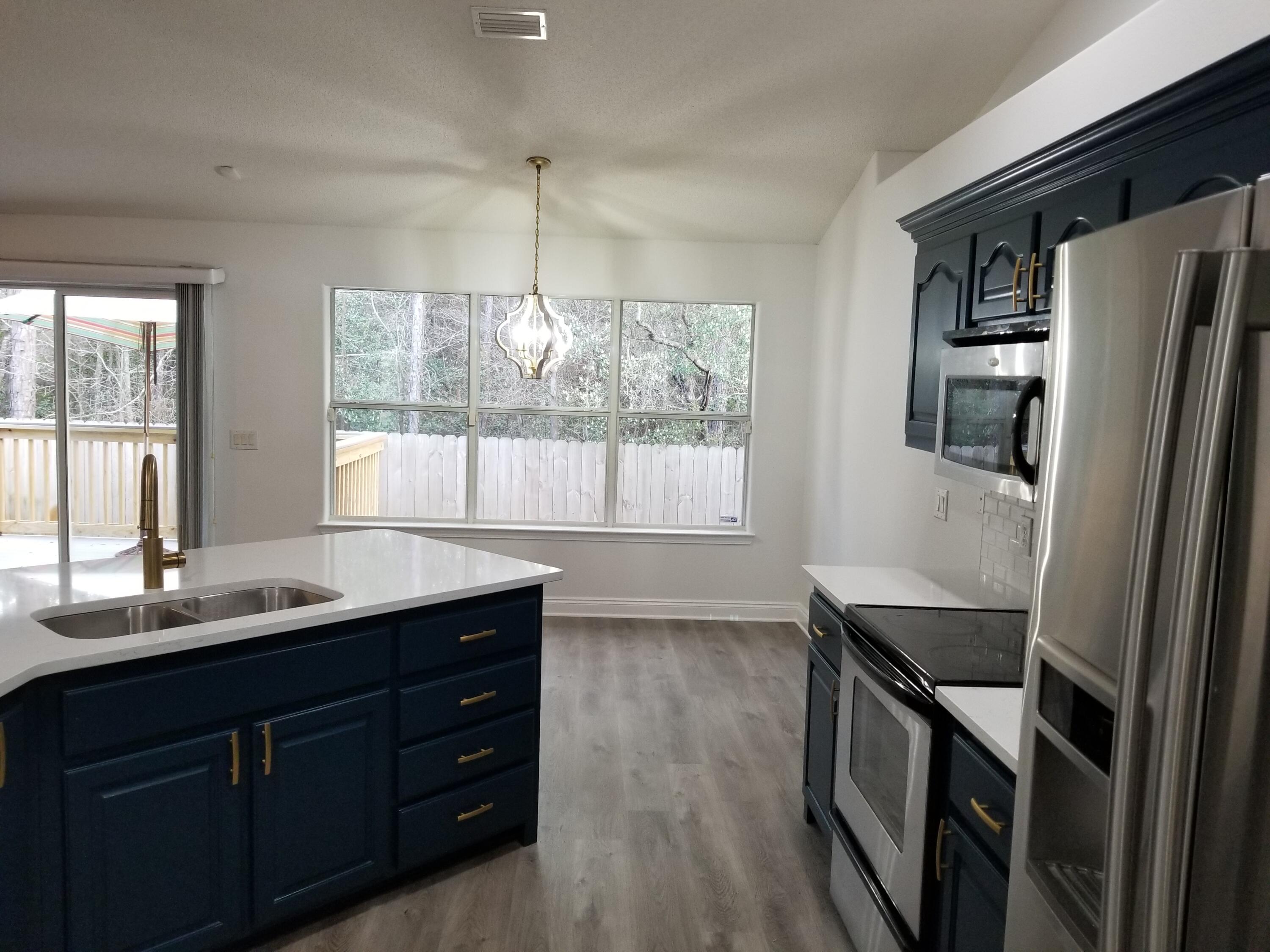 HOLLEY BY THE SEA - Residential