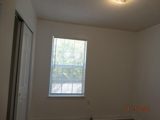 Metes & Bounds Aurora Duplex - Residential Lease