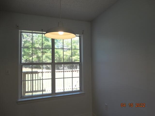 Metes & Bounds Aurora Duplex - Residential Lease