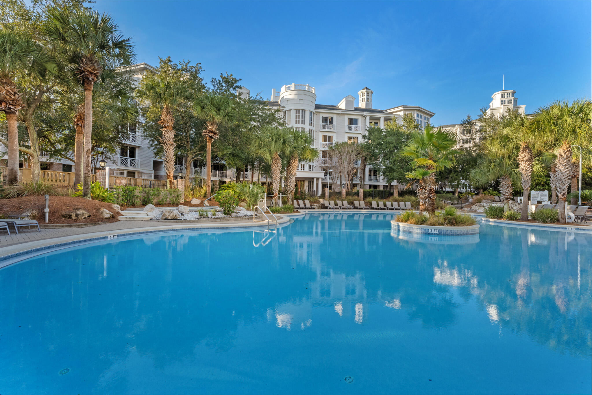 BAHIA CONDO - Residential