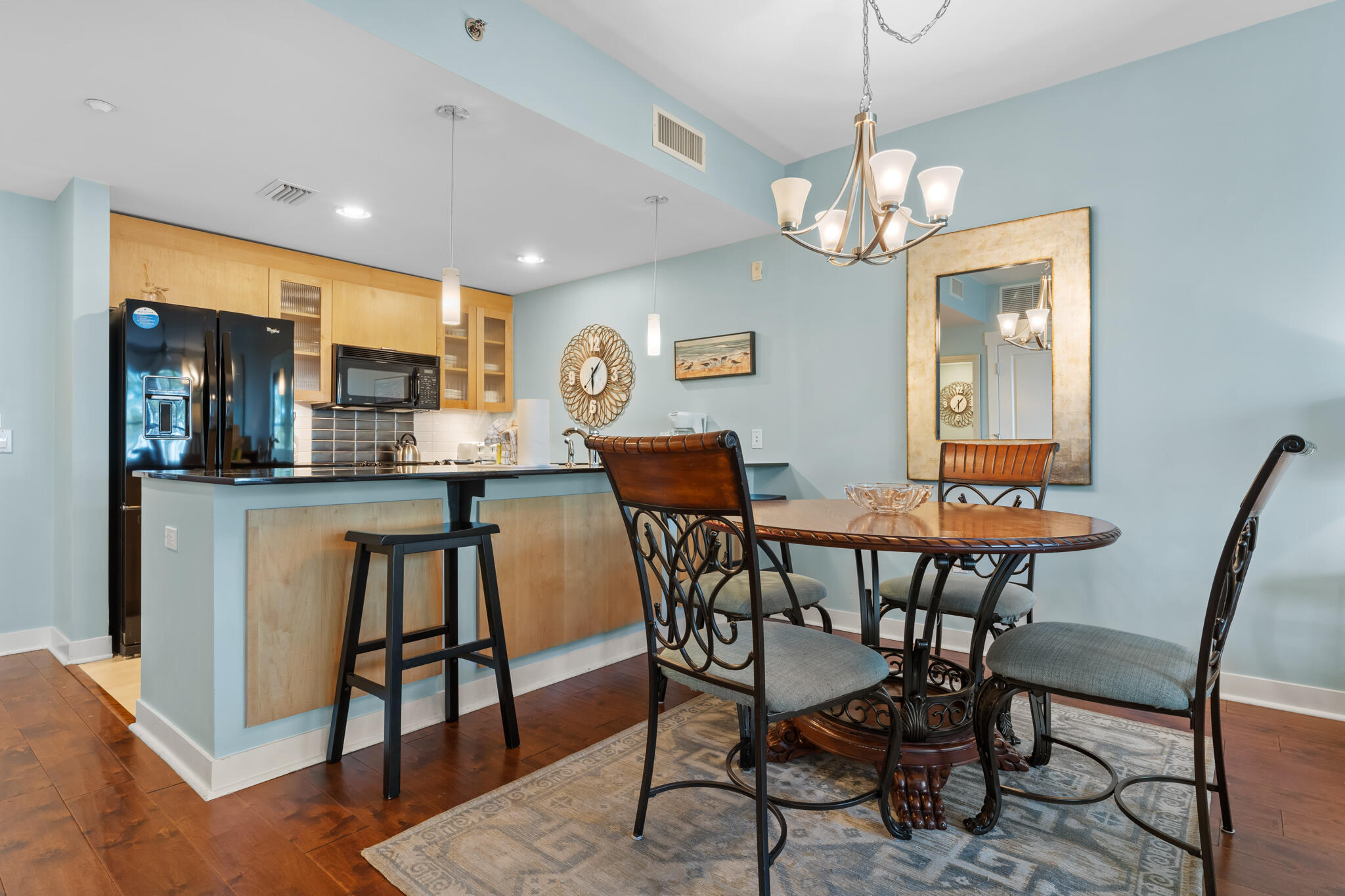 BAHIA CONDO - Residential