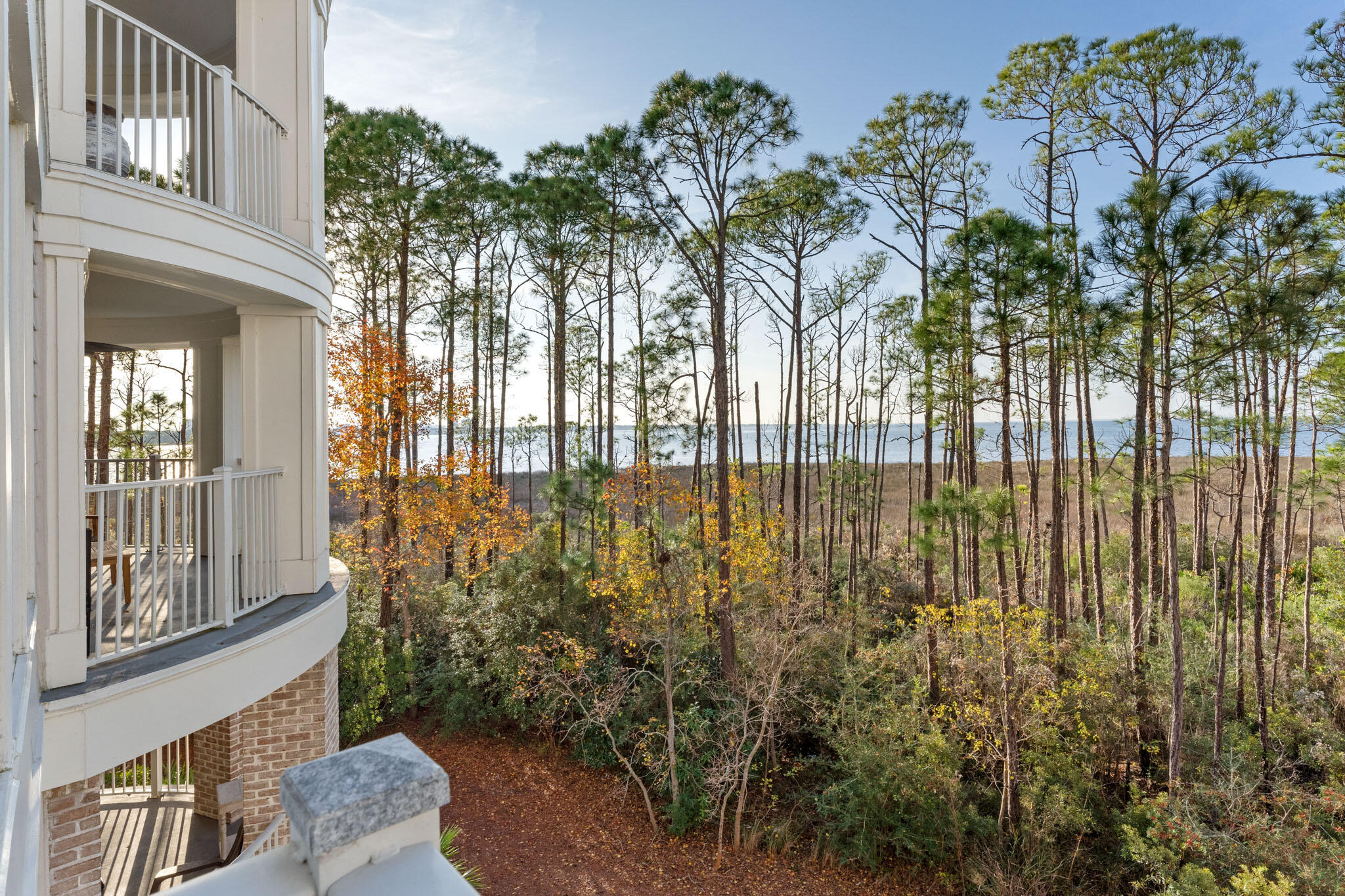BAHIA CONDO - Residential