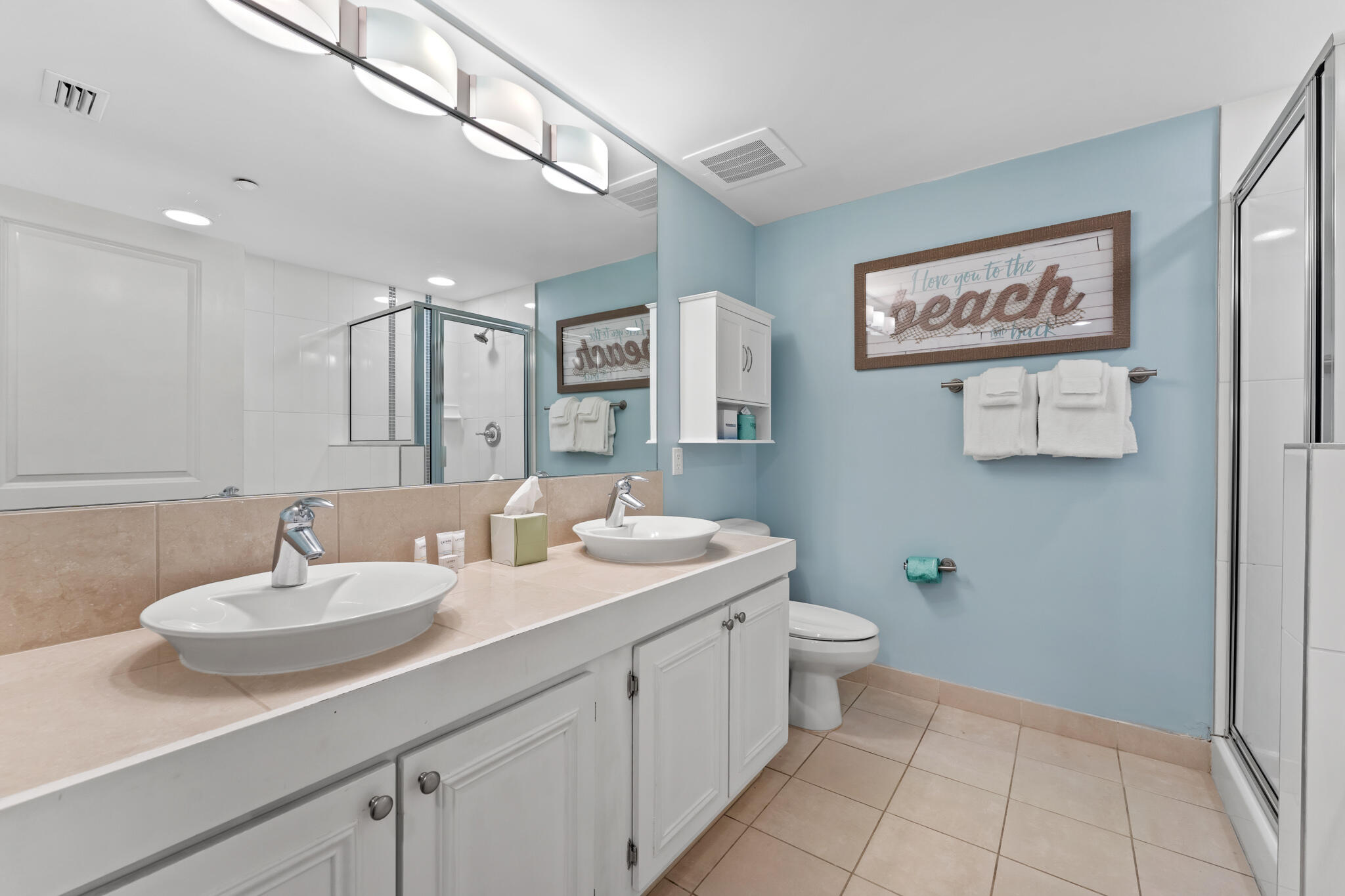 BAHIA CONDO - Residential