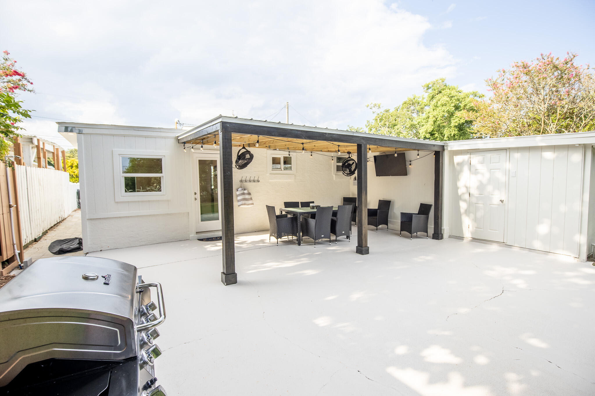 RIVIERA BEACH - Residential