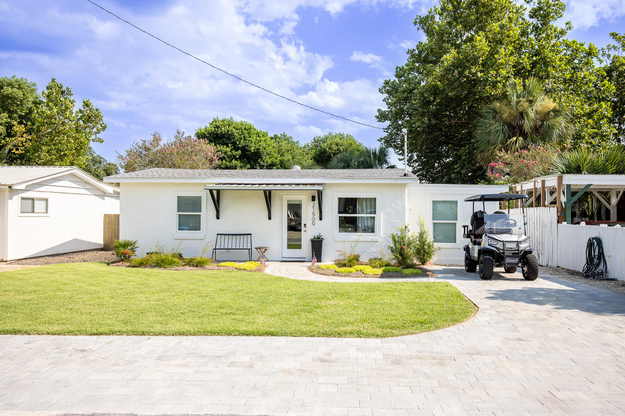 RIVIERA BEACH - Residential