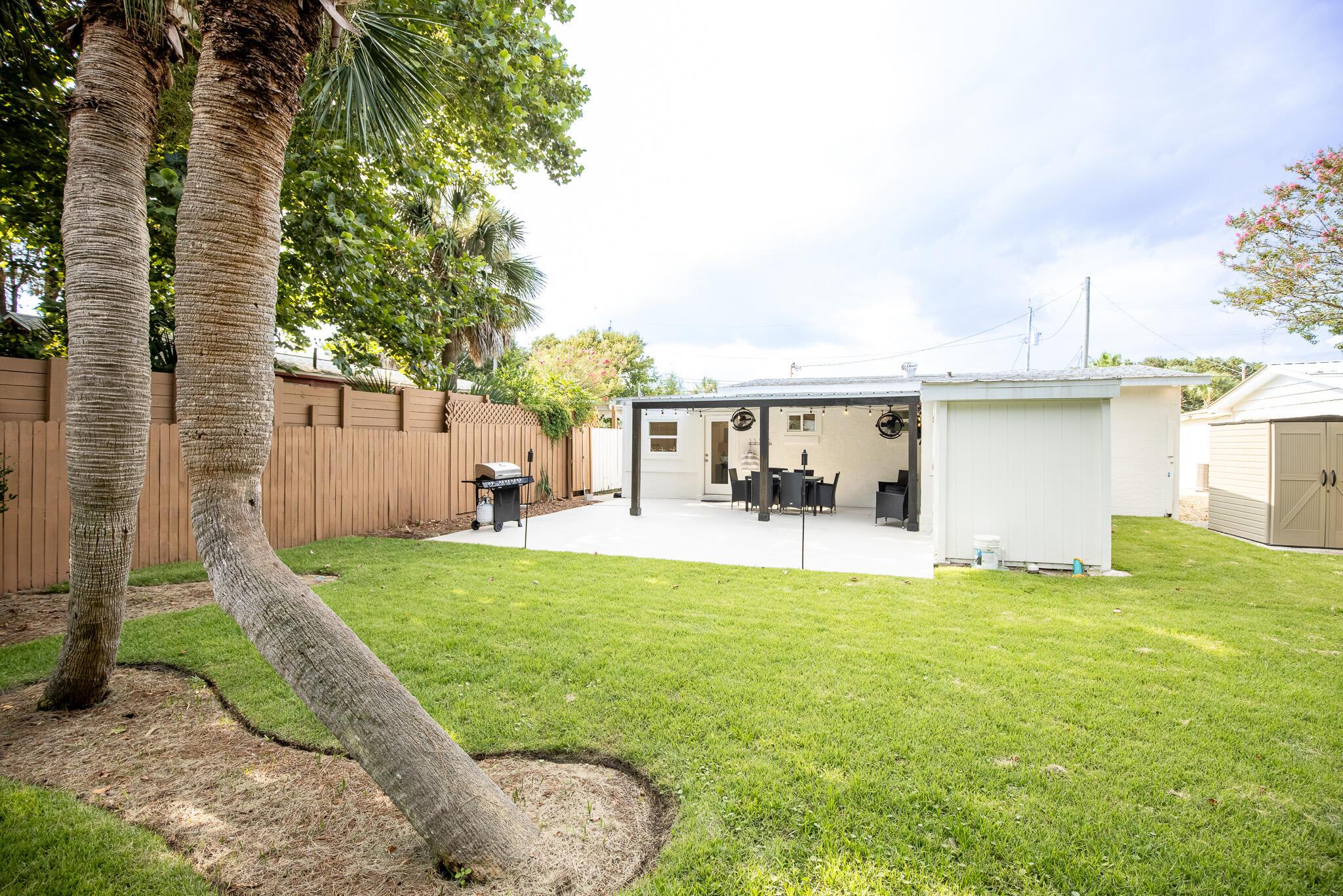 RIVIERA BEACH - Residential