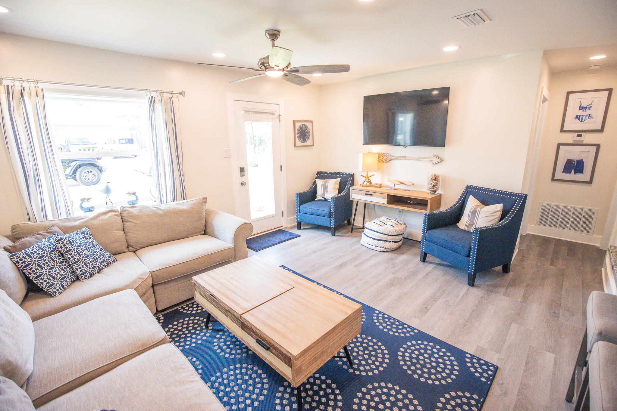 RIVIERA BEACH - Residential