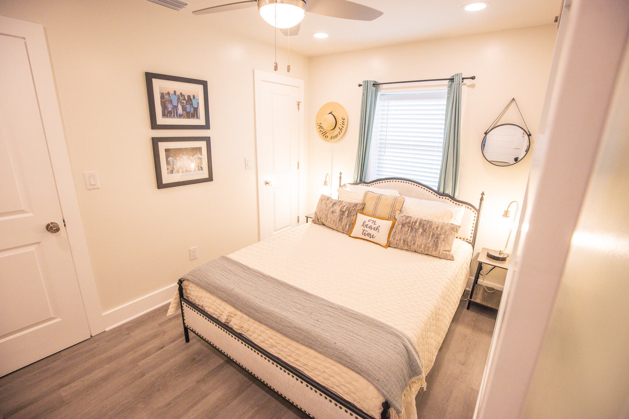 RIVIERA BEACH - Residential