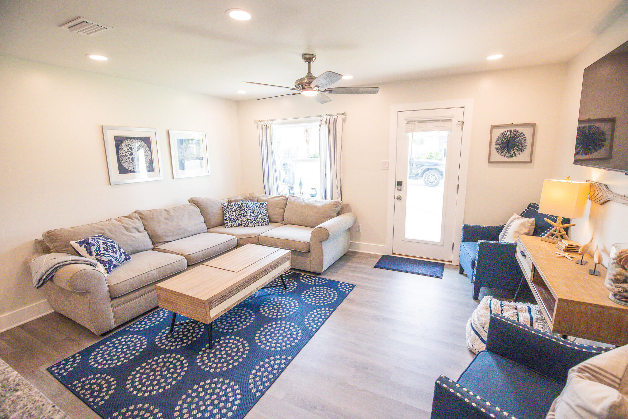 RIVIERA BEACH - Residential