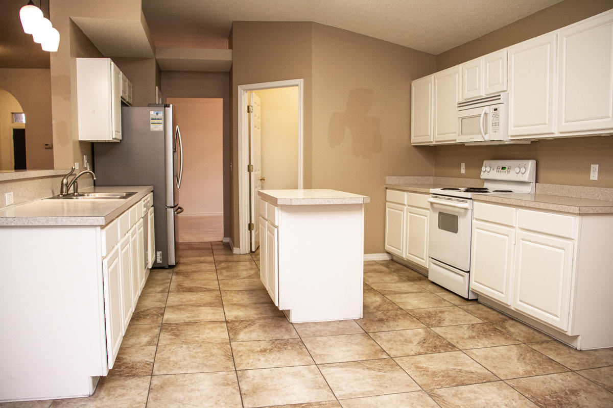 NORTHVIEW ESTATES 5TH ADDN - Residential Lease