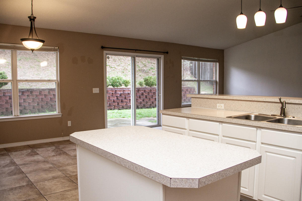NORTHVIEW ESTATES 5TH ADDN - Residential Lease