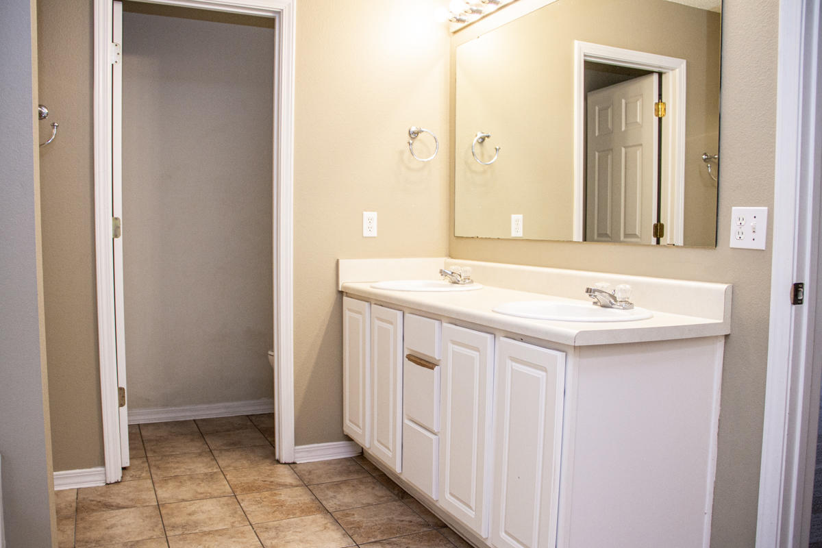 NORTHVIEW ESTATES 5TH ADDN - Residential Lease