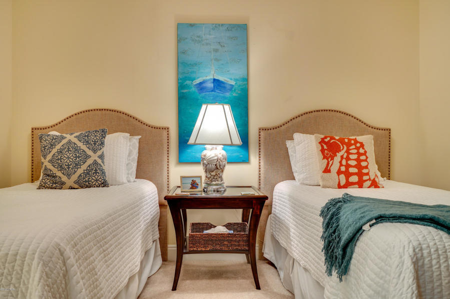 TREASURE ISLAND - Residential