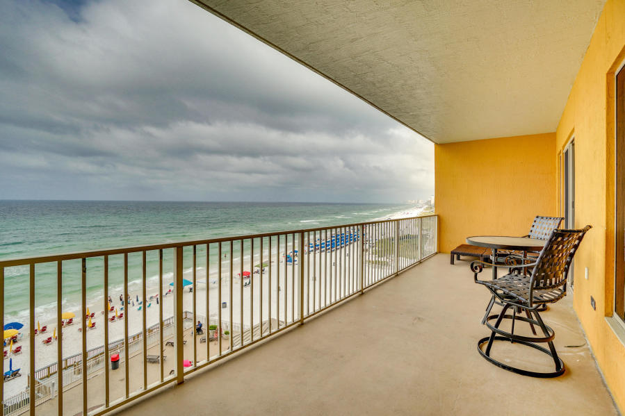 TREASURE ISLAND - Residential