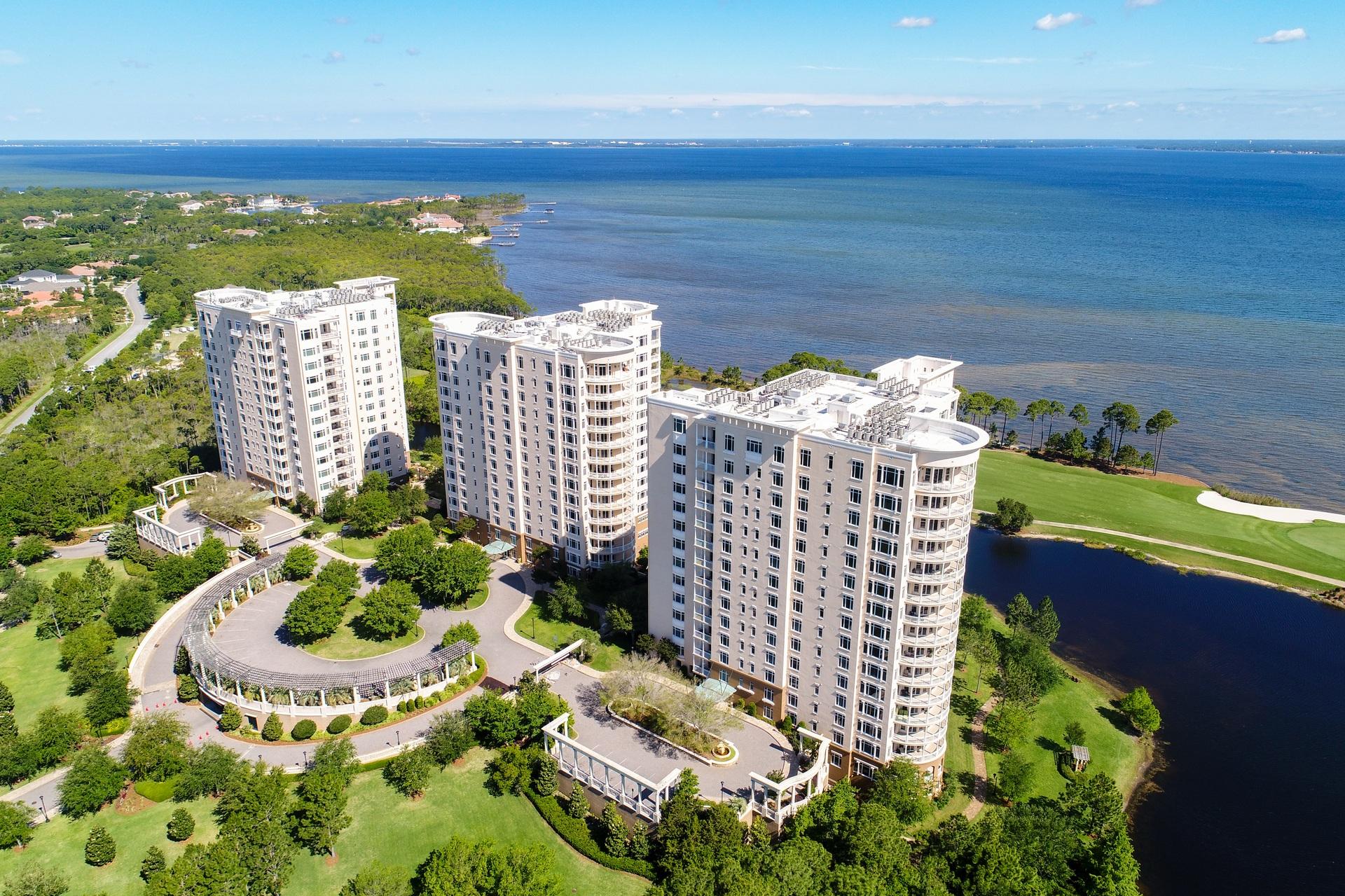 ONE WATER PLACE - Residential