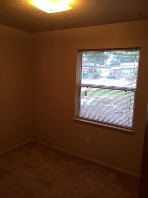 PORT DIXIE - Residential Lease