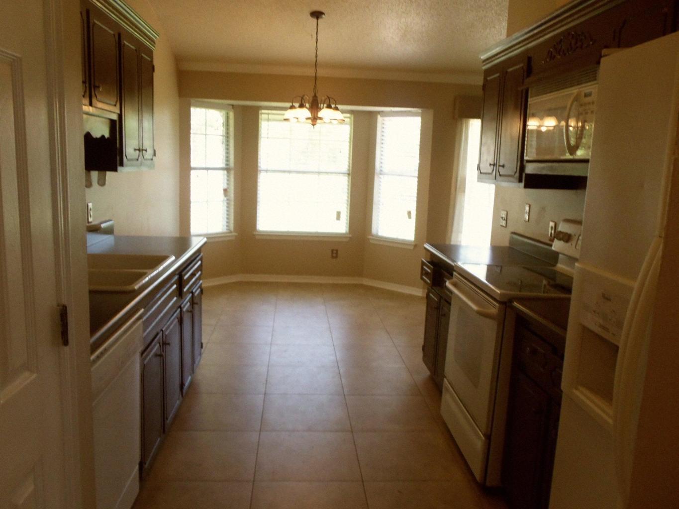 SANDALWOOD - Residential Lease