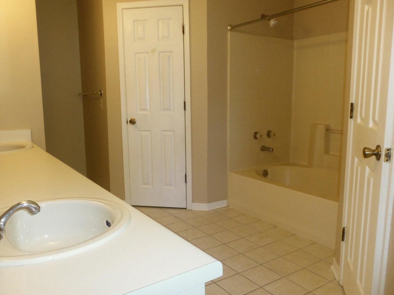 SANDALWOOD - Residential Lease