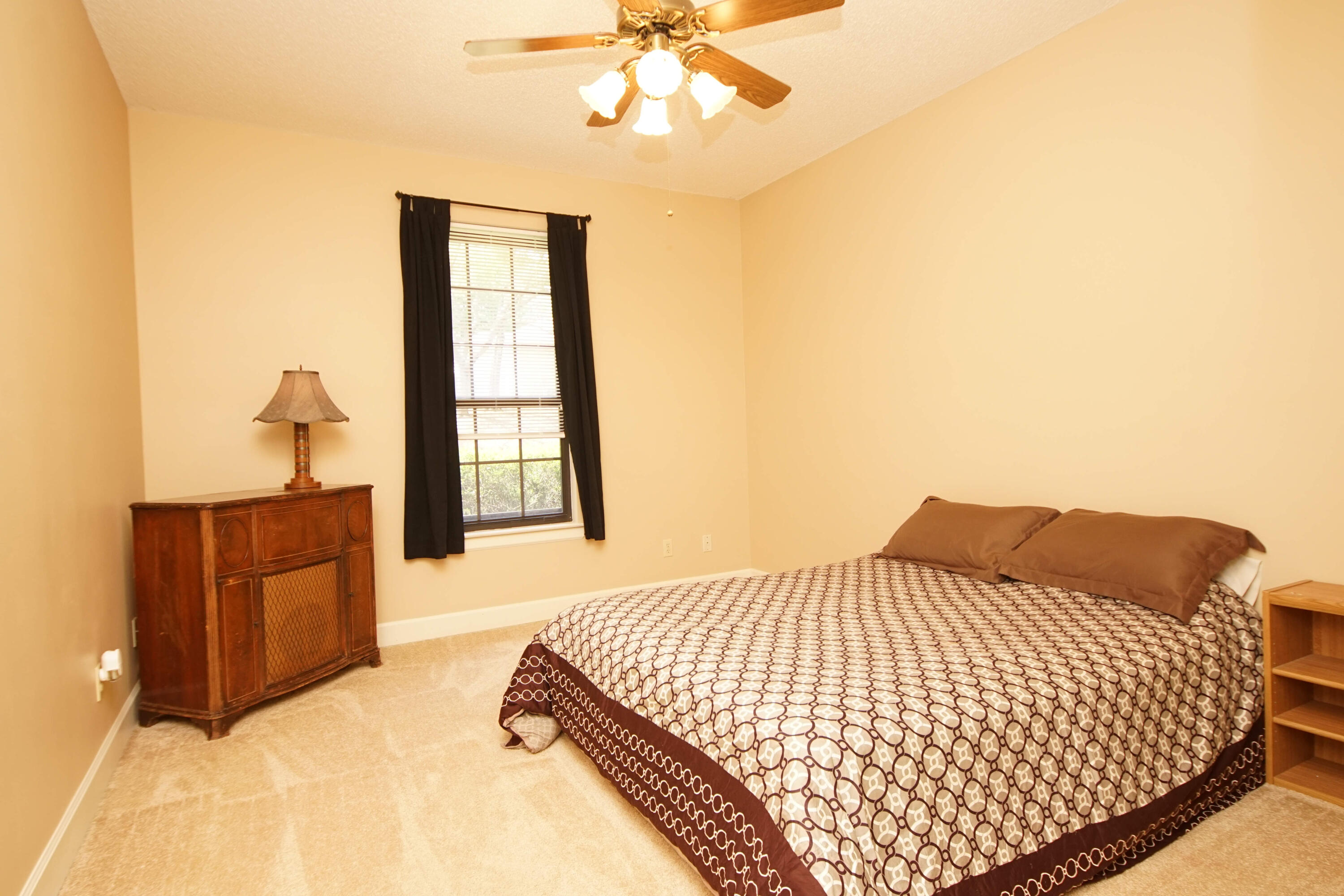 LAKE WAY VILLAS 2 - Residential Lease