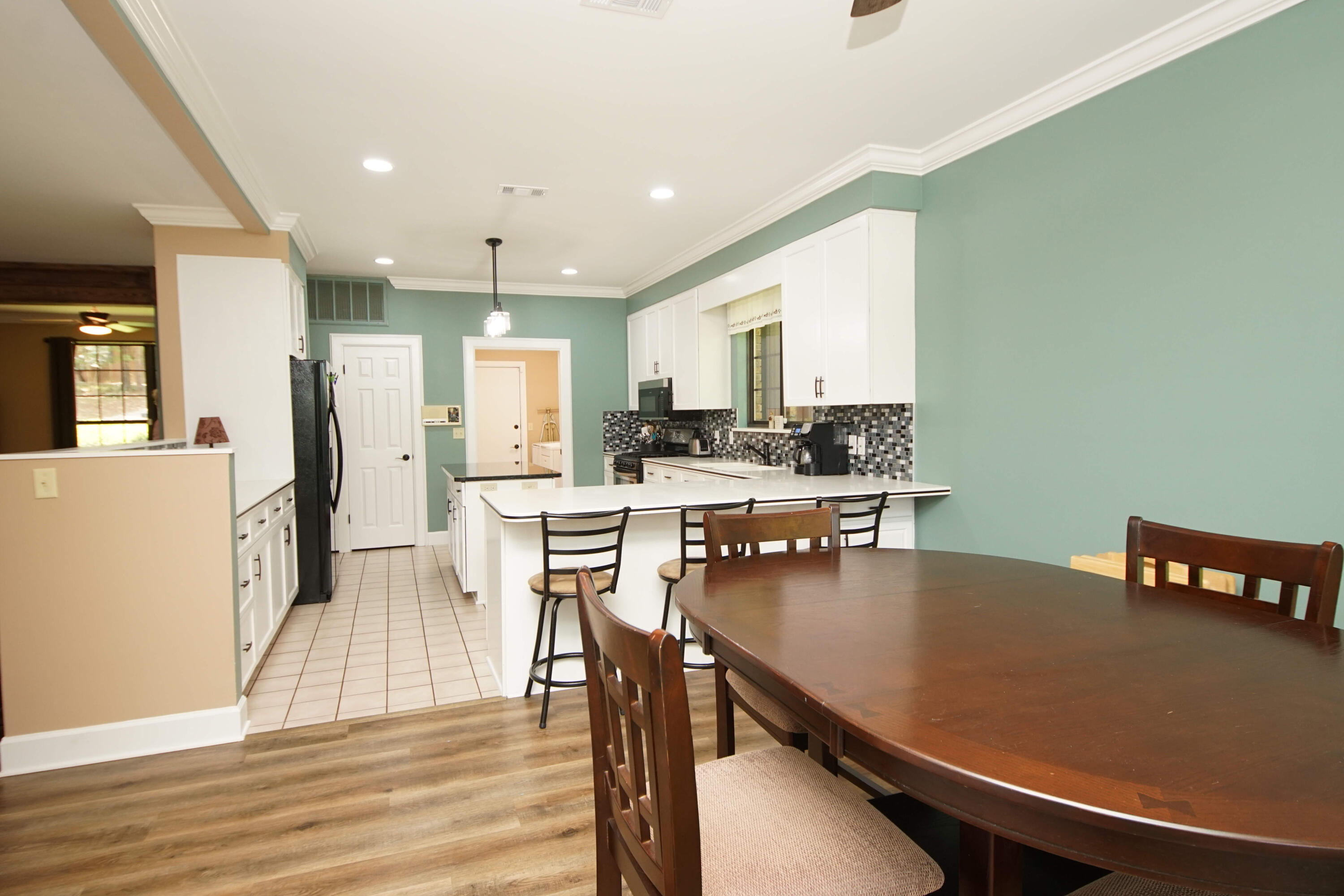 LAKE WAY VILLAS 2 - Residential Lease