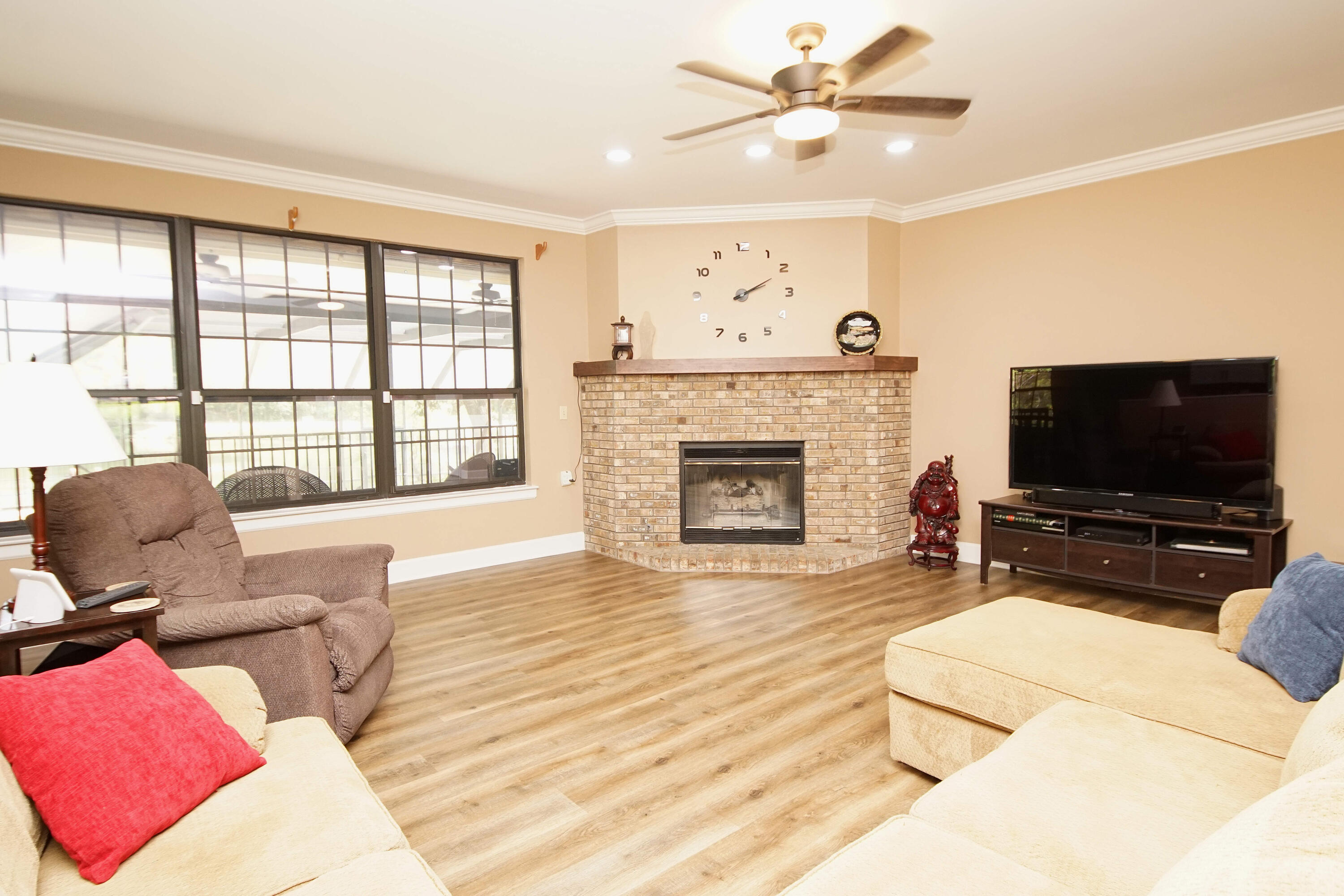 LAKE WAY VILLAS 2 - Residential Lease
