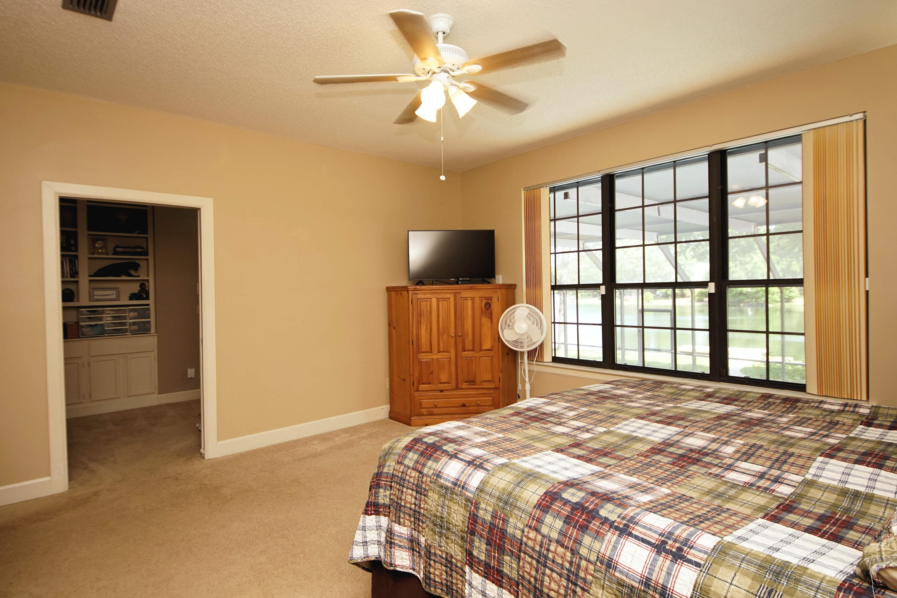 LAKE WAY VILLAS 2 - Residential Lease