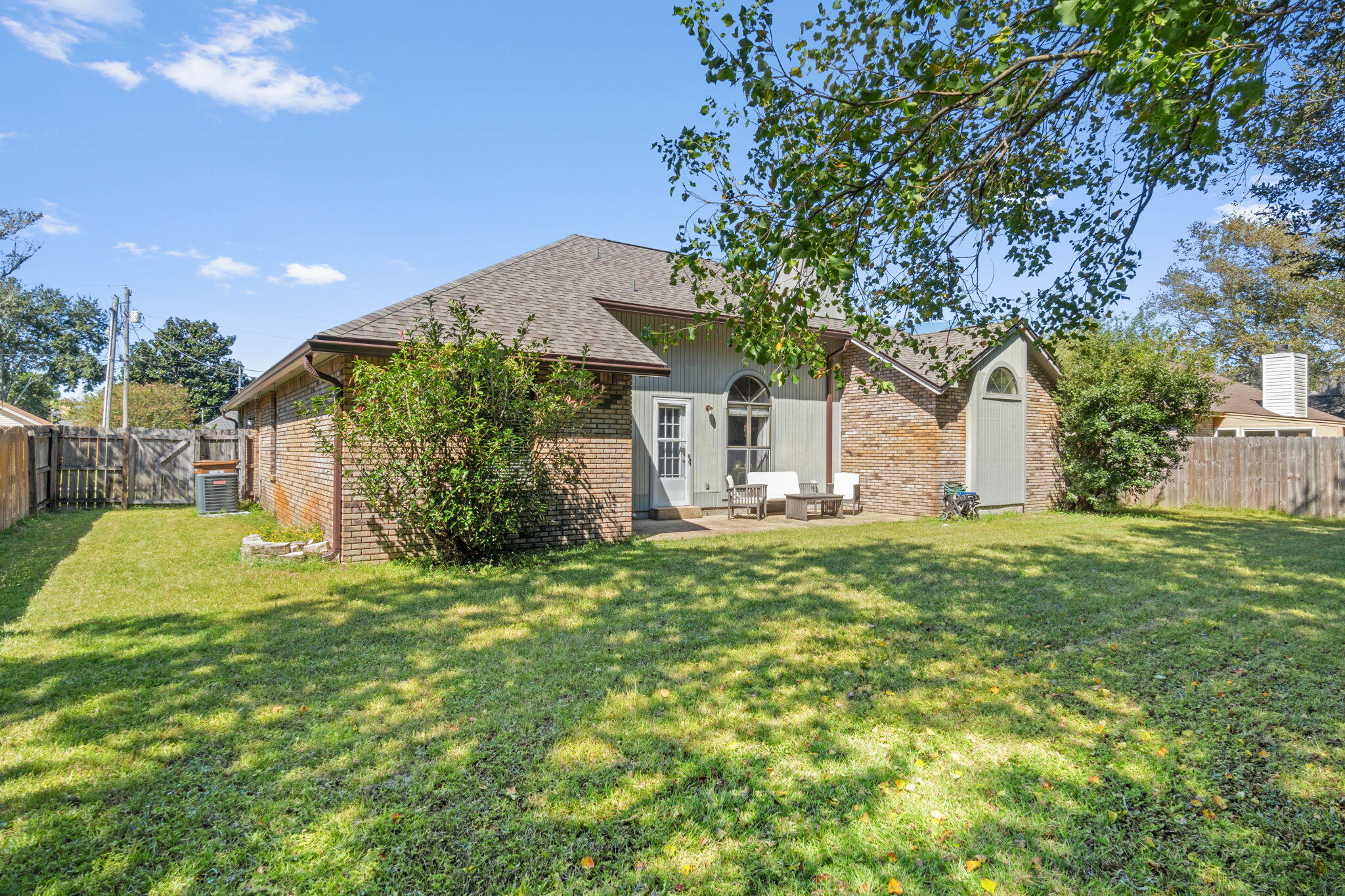FOX DEN VILLAGES - Residential