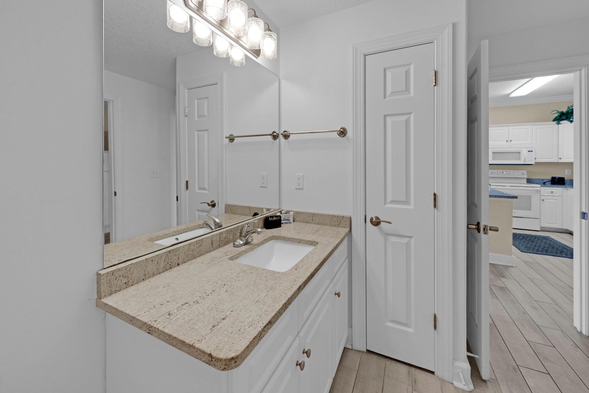 EMERALD ISLE - Residential