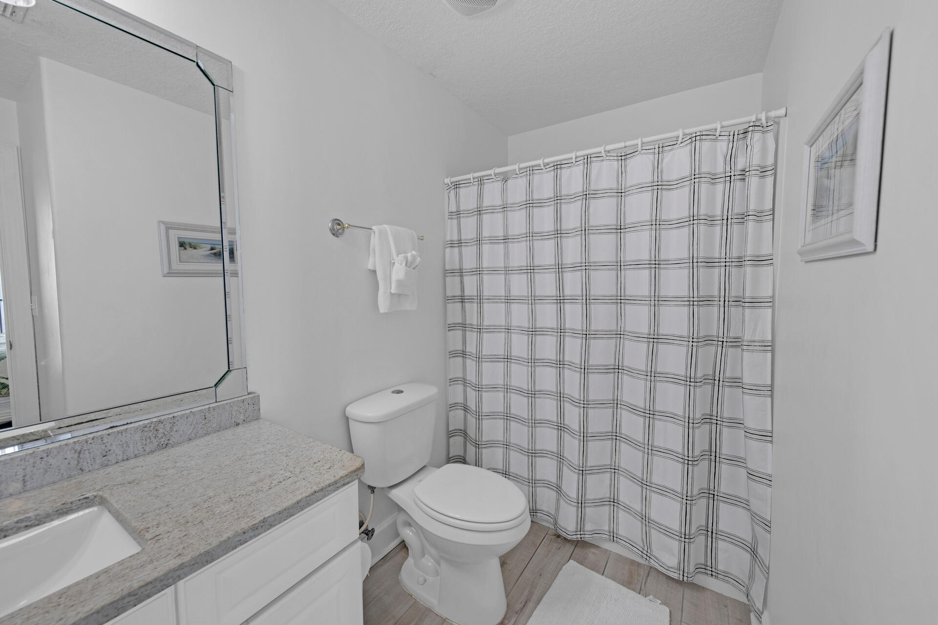 EMERALD ISLE - Residential