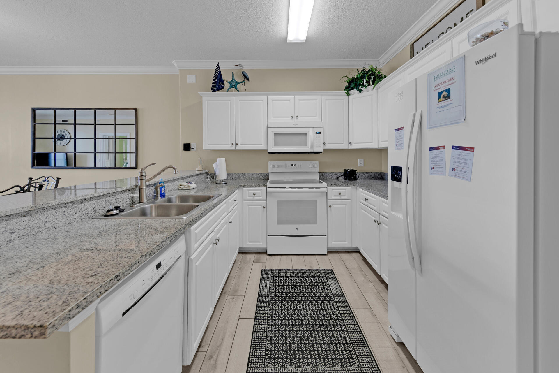 EMERALD ISLE - Residential