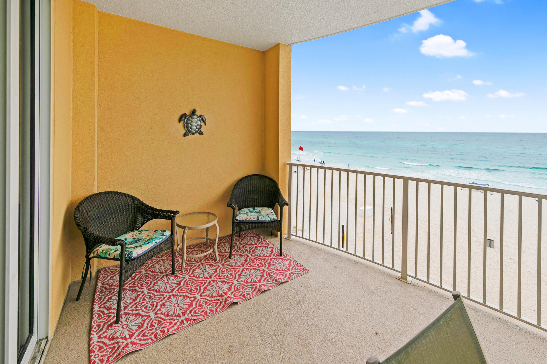 EMERALD ISLE - Residential