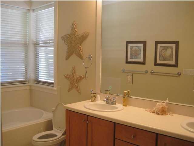 MAGNOLIA BAY - Residential Lease