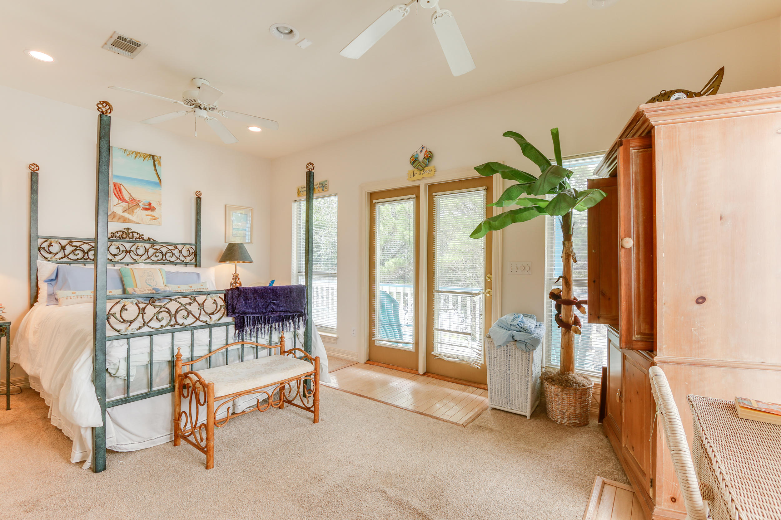 CRYSTAL BEACH - Residential