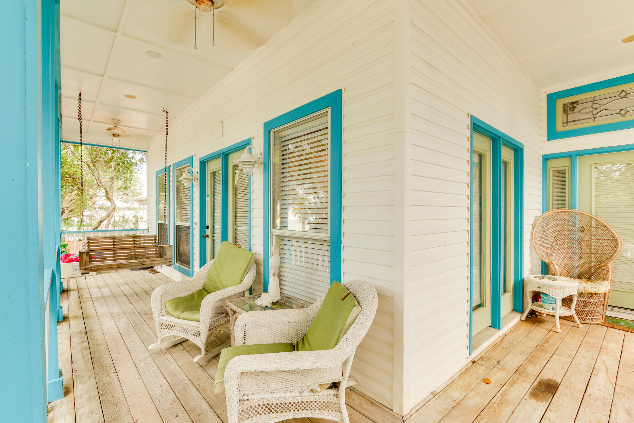 CRYSTAL BEACH - Residential