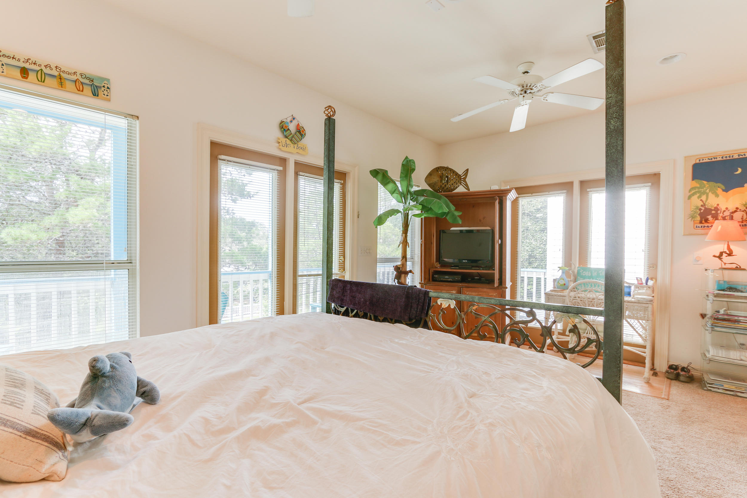 CRYSTAL BEACH - Residential