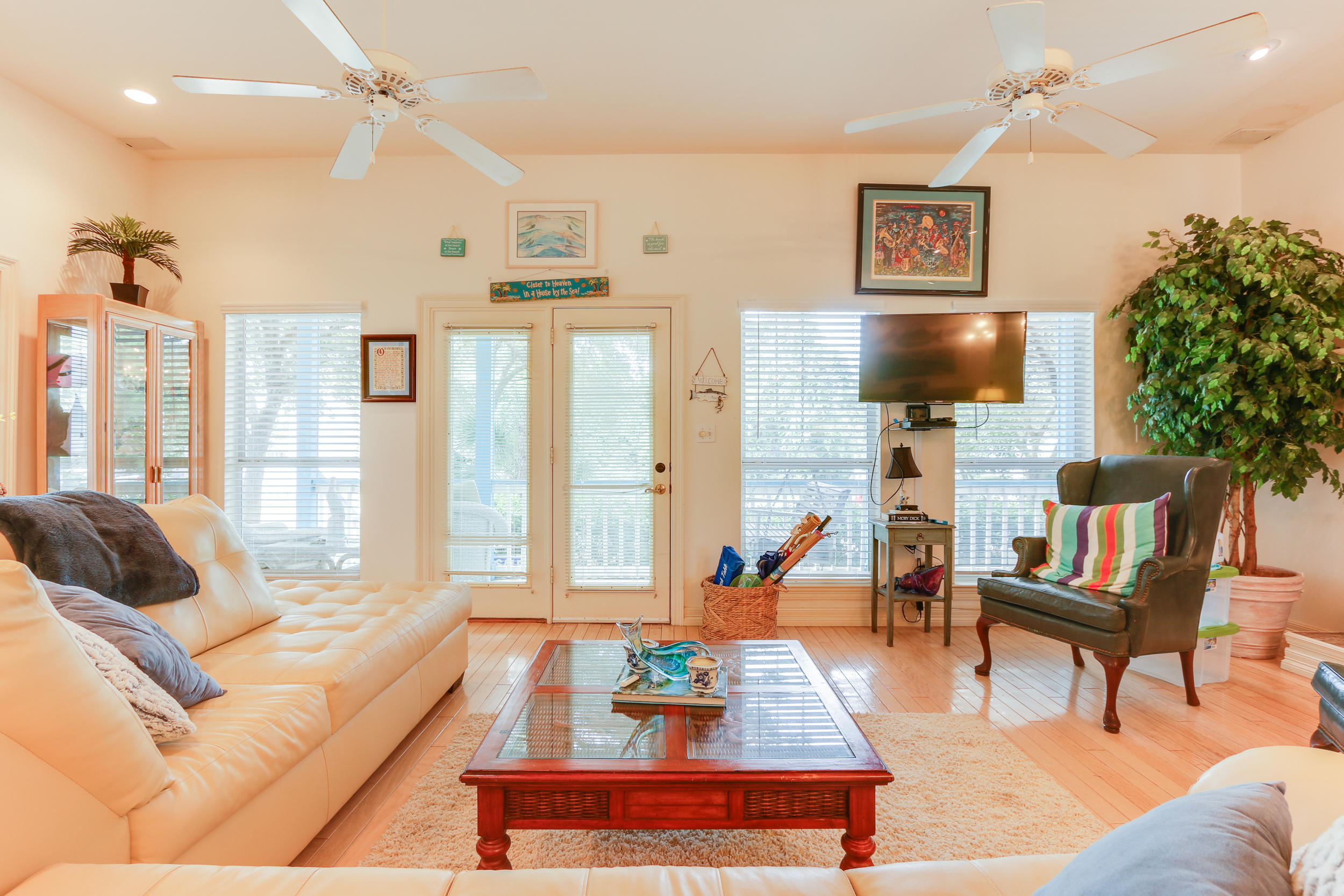 CRYSTAL BEACH - Residential