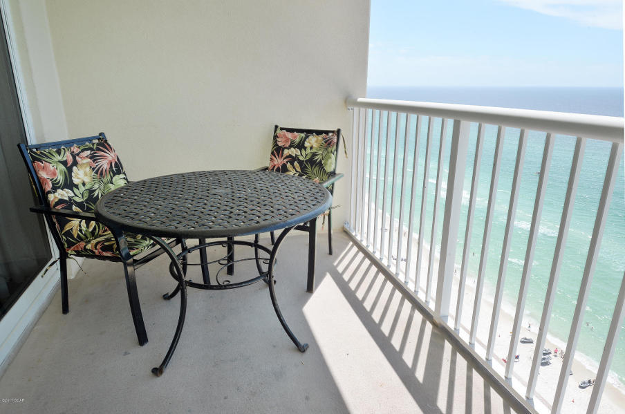 MAJESTIC BEACH TOWERS II - Residential