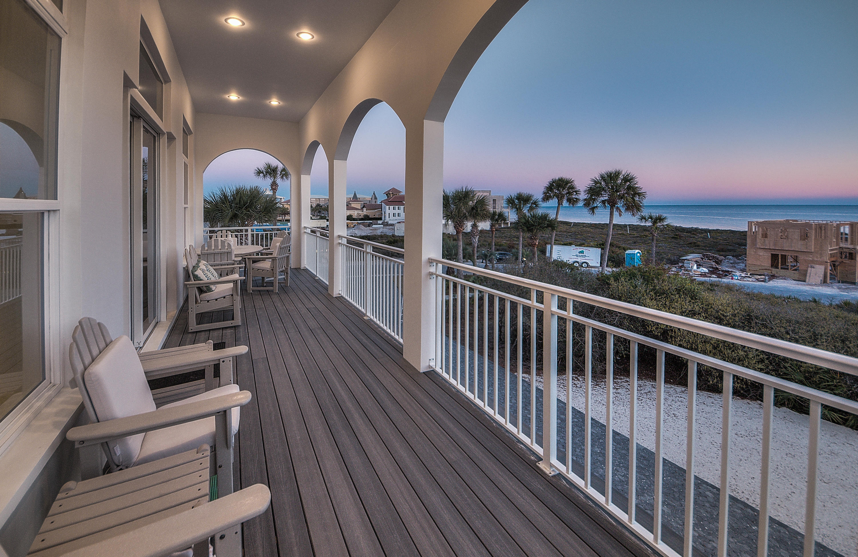 PARADISE BY THE SEA - Residential