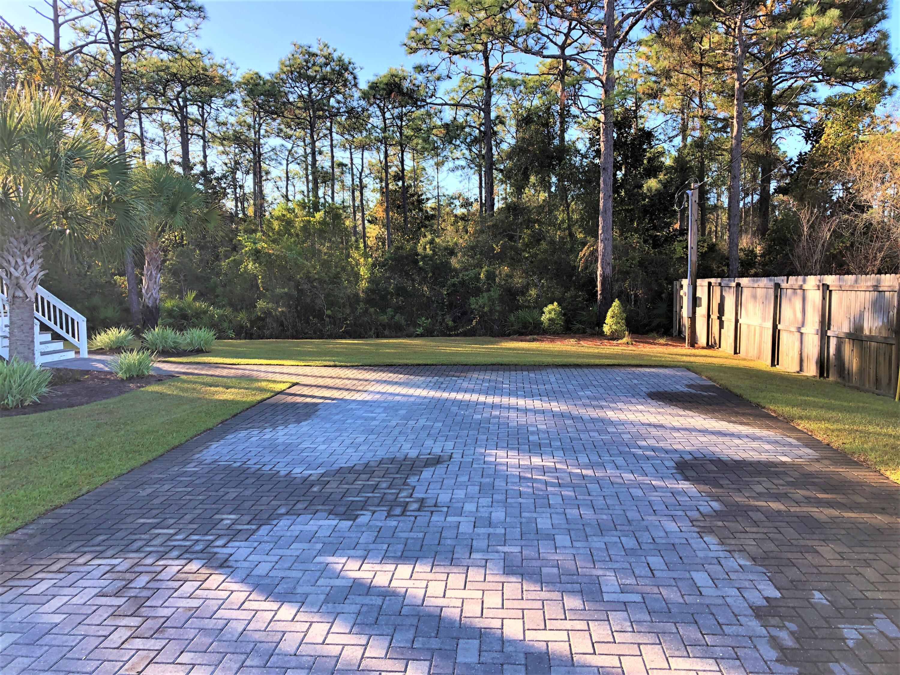 MACK BAYOU PARK - Residential Lease