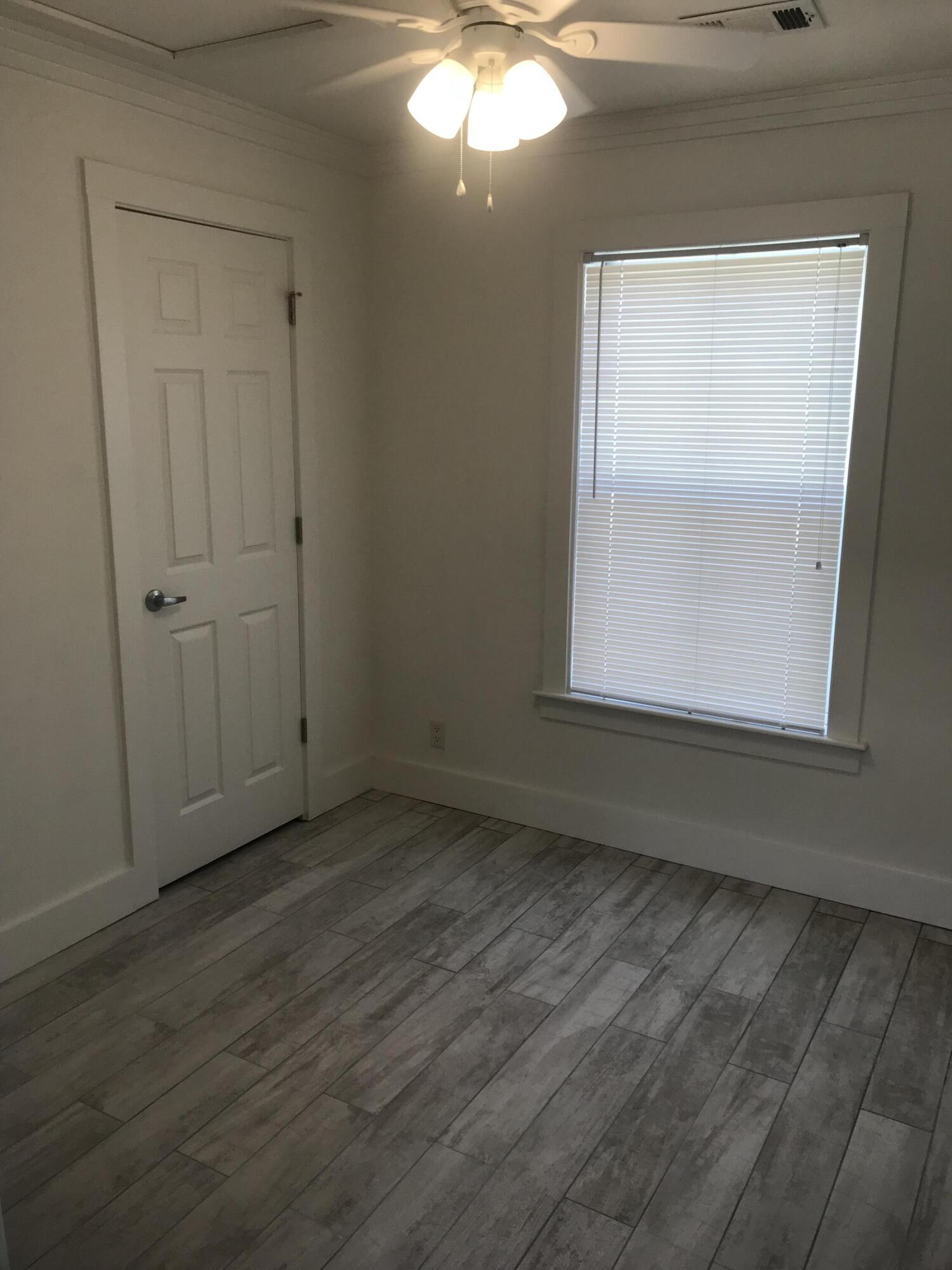 MACK BAYOU PARK - Residential Lease