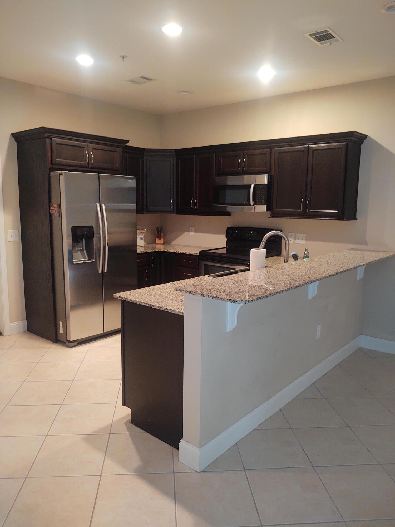 FWC FOREST WAY - Residential Lease