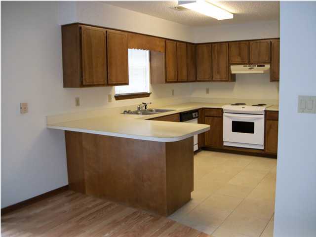 TURKEY-CREEK ESTATES - Residential Lease