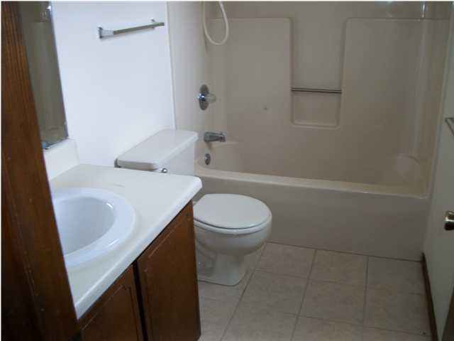 TURKEY-CREEK ESTATES - Residential Lease