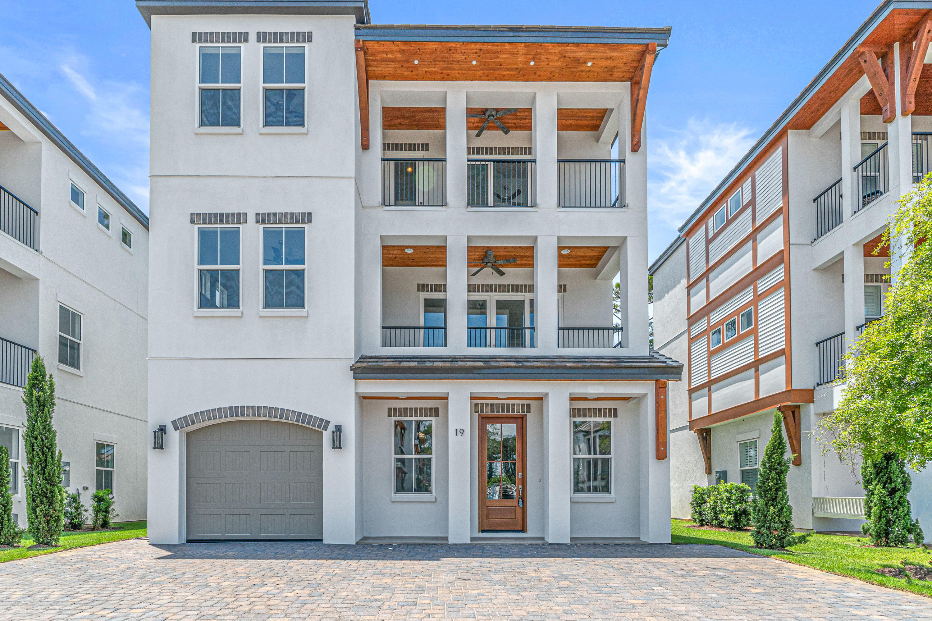 The Retreat at Miramar - Residential
