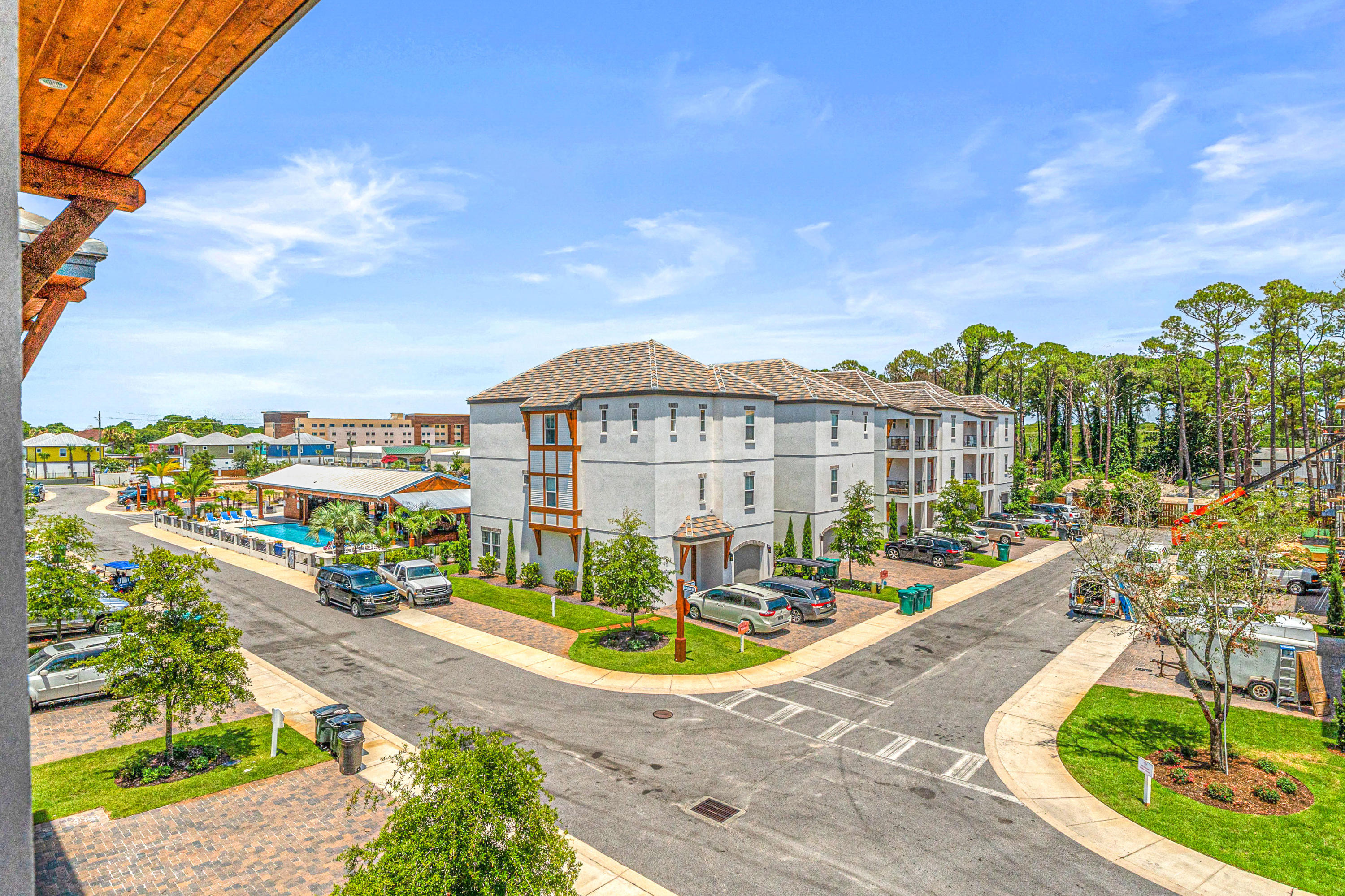 The Retreat at Miramar - Residential