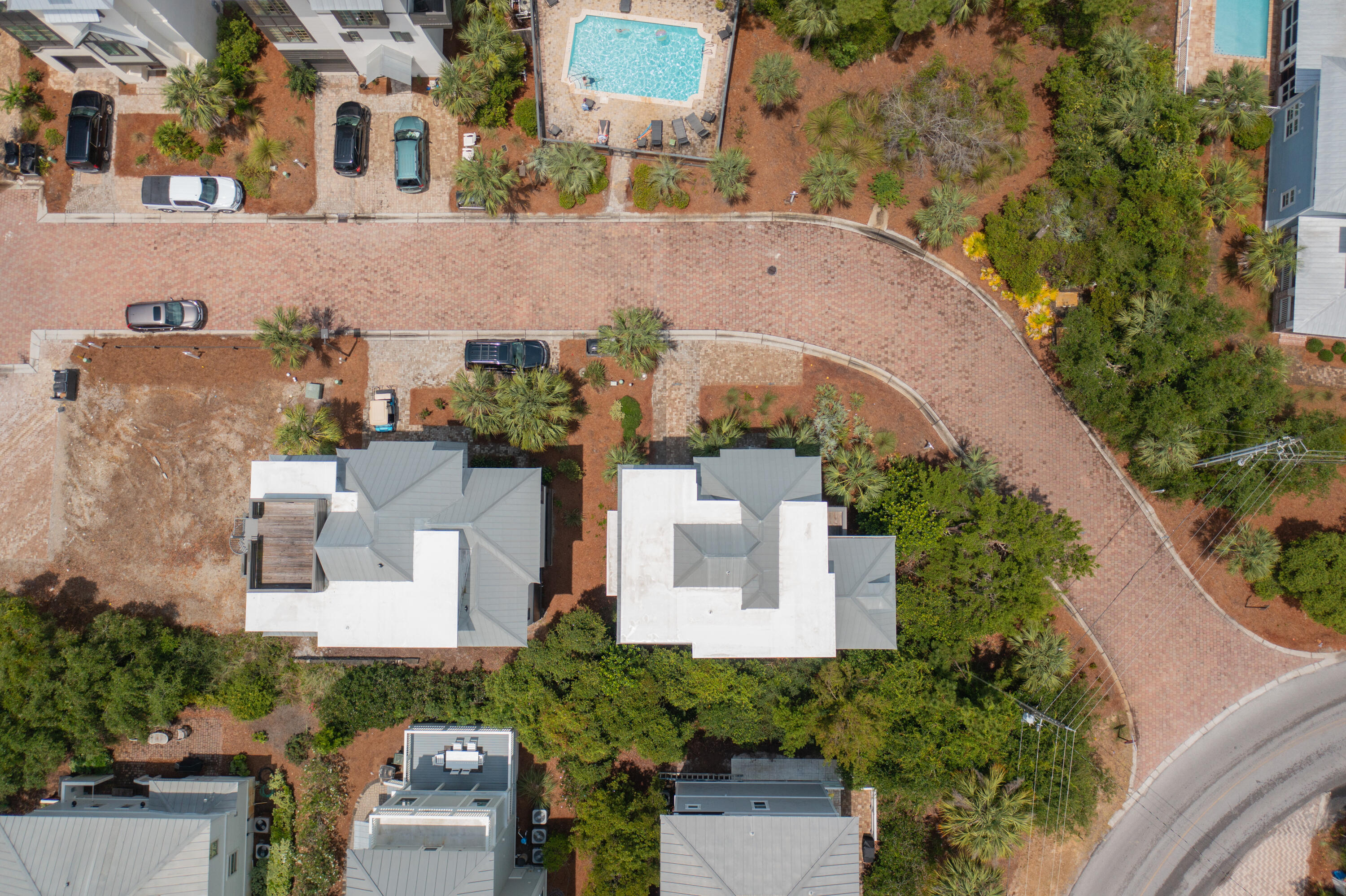 TRESCA PLACE - Residential