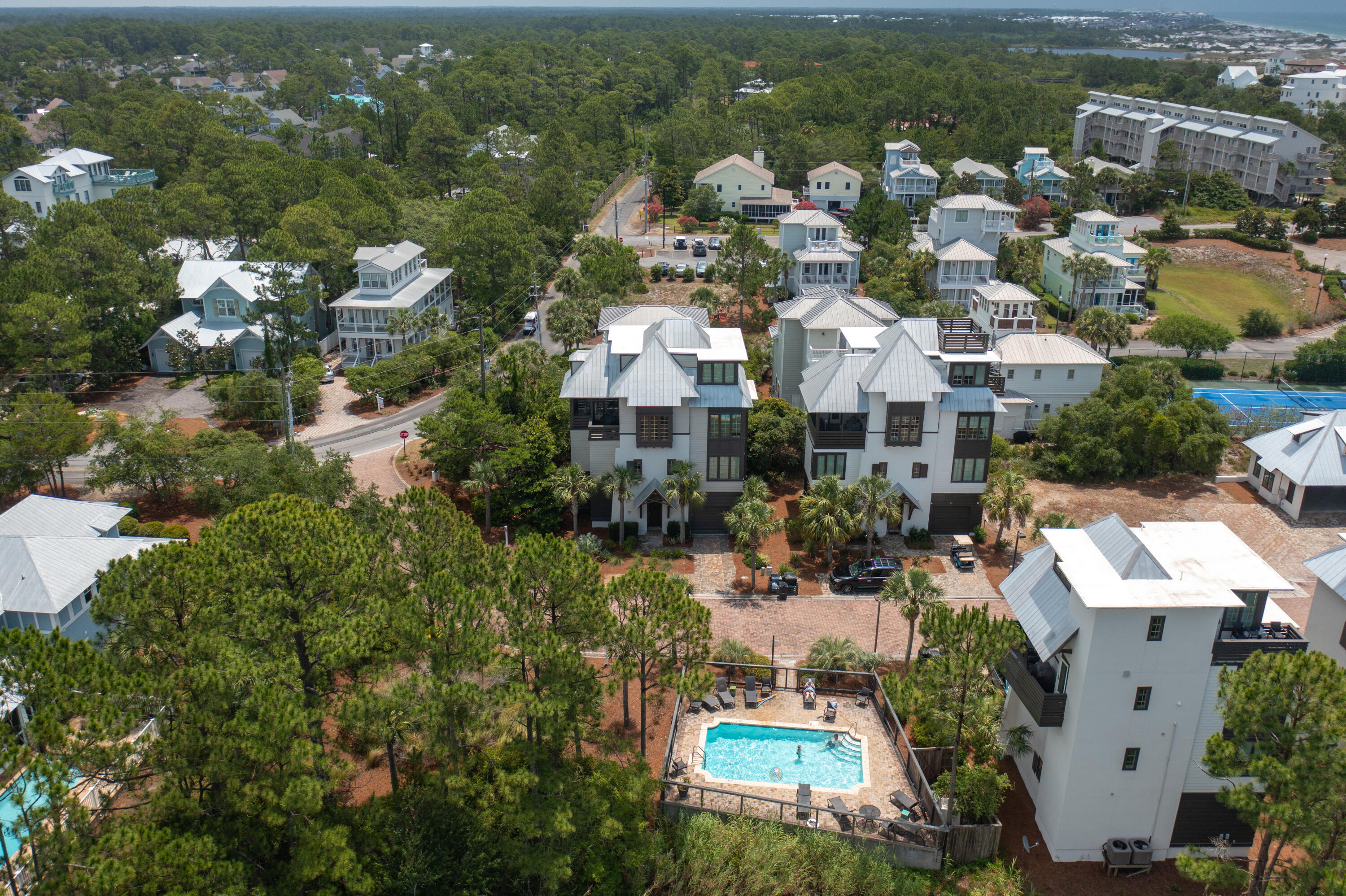 TRESCA PLACE - Residential