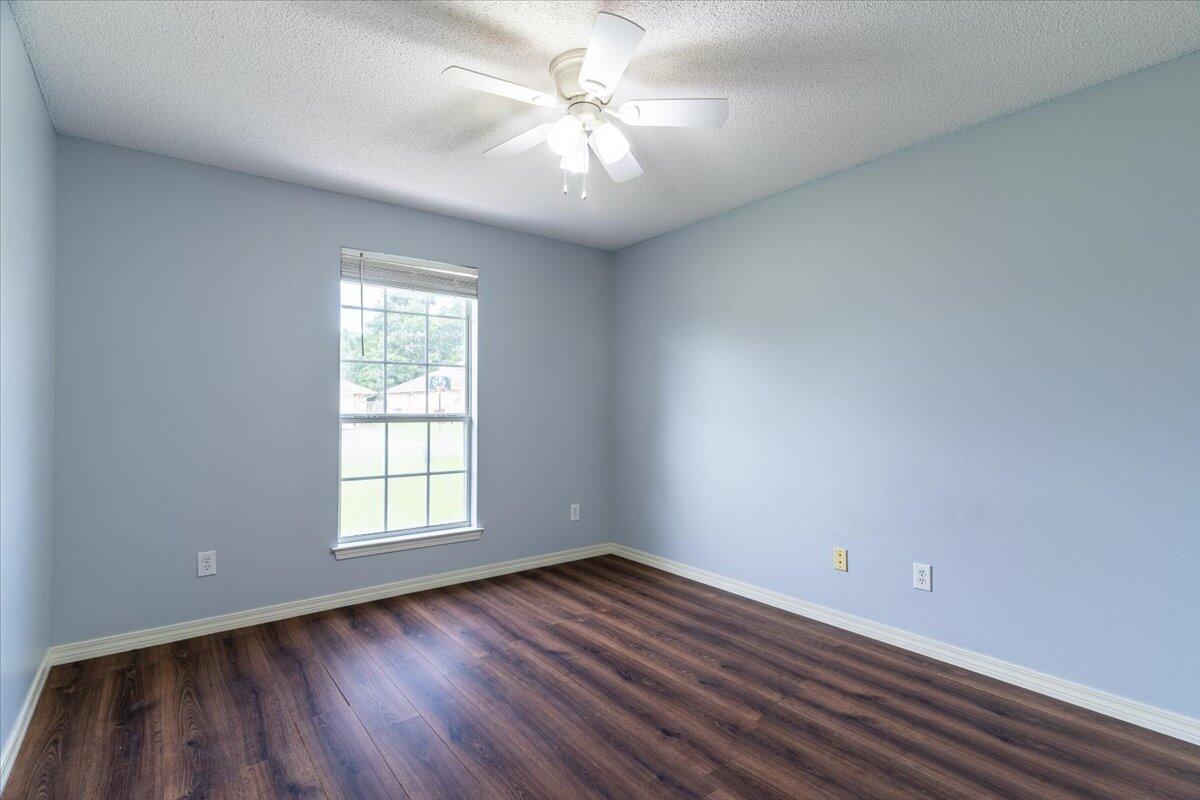 Tanglewood Oaks - Residential Lease