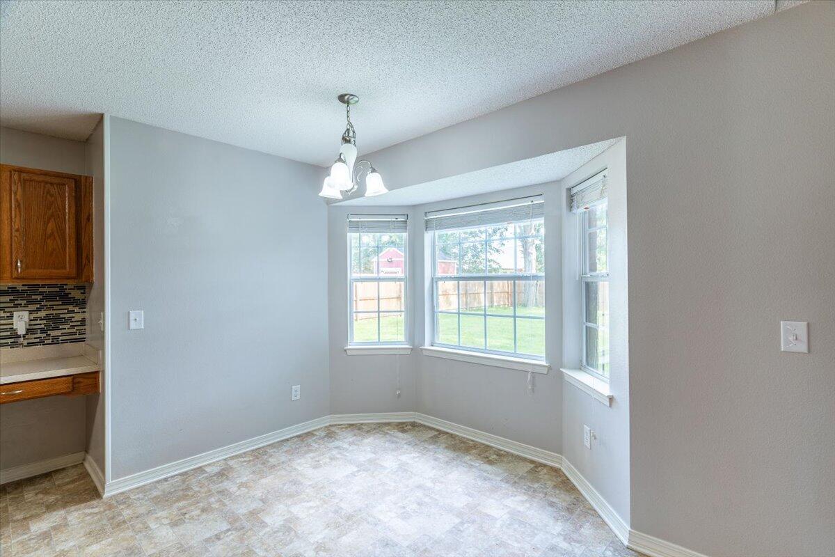 Tanglewood Oaks - Residential Lease