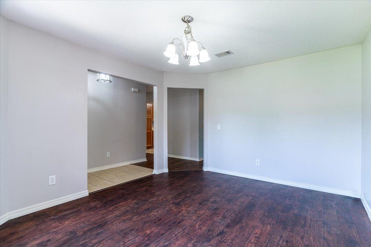Tanglewood Oaks - Residential Lease